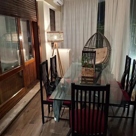 Fleming Hill - Luxury Flat With Garden And Parking Rom